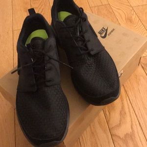 Nike Rosherun WVN Sneakers